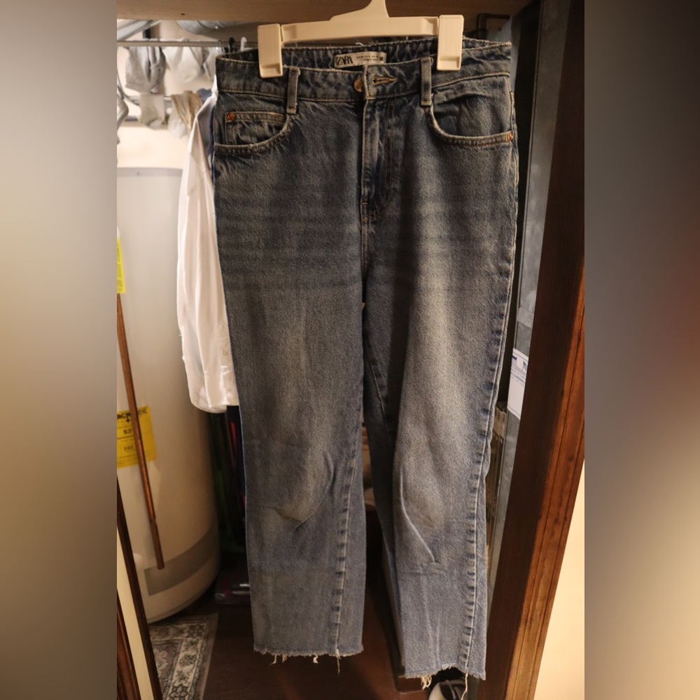 Zara Blue Straight Jeans Classic Style